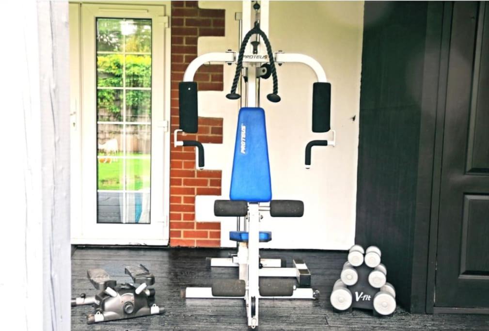 Hen & Stag Retreat Weekend Stay Sleeps 10 To 30 Thetford Exterior foto